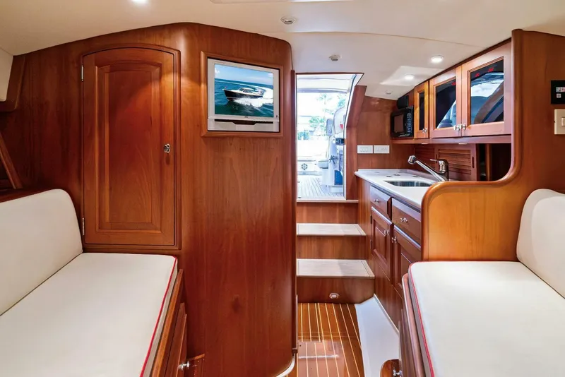 Slide: The Image of Hinckley Yachts Talaria 38R Convertible 2008 - 5810787