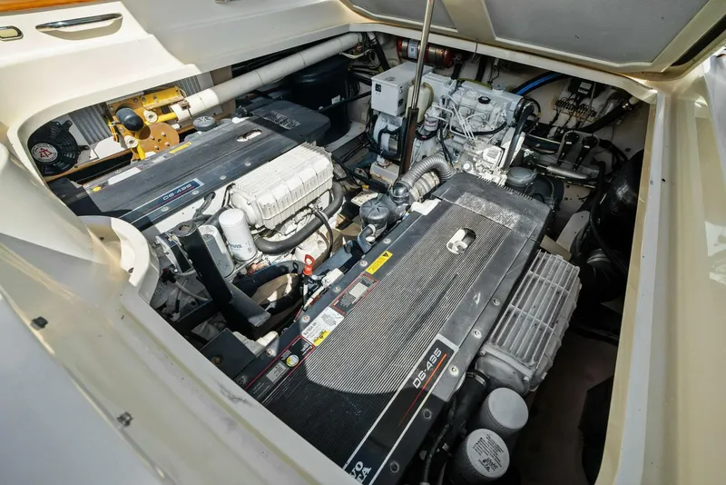 Slide: The Image of Hinckley Yachts Talaria 38R Convertible 2008 - 5810771