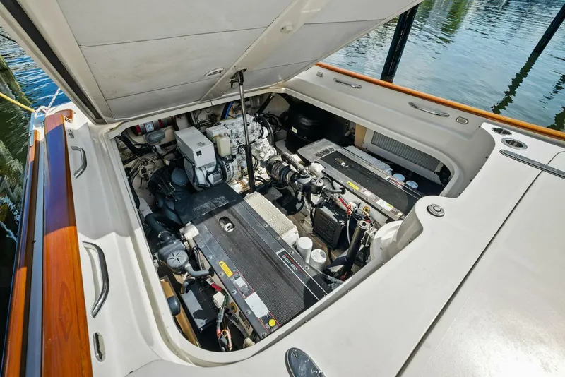 Slide: The Image of Hinckley Yachts Talaria 38R Convertible 2008 - 5810773