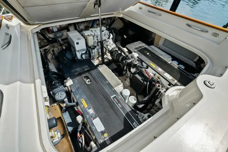 Slide: The Image of Hinckley Yachts Talaria 38R Convertible 2008 - 5810774