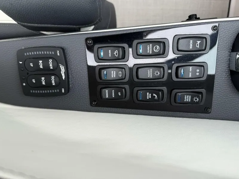 Slide: The Image of Regal 33 OBX 2024 - 5811459