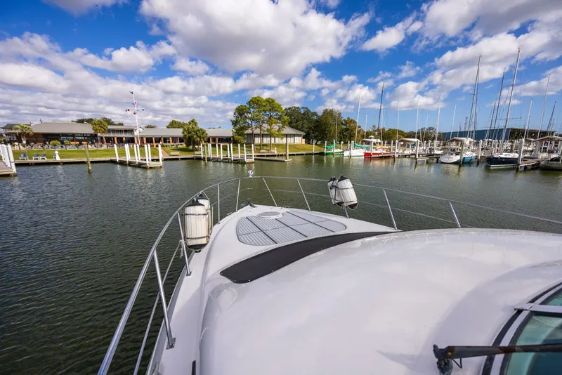 Slide: The Image of 2005 Cruisers 455 Motor Yacht "Sky Brown" - 5811260