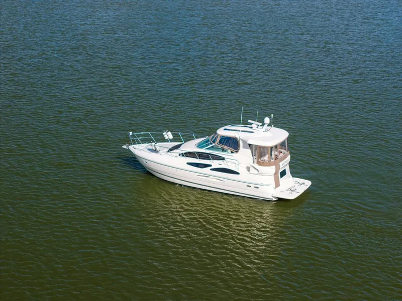 Slide: The Image of 2005 Cruisers 455 Motor Yacht "Sky Brown" - 5811270