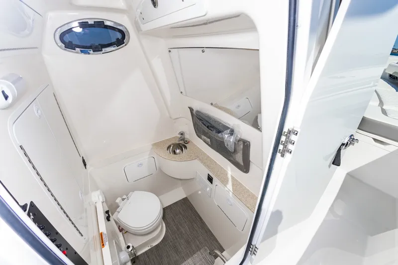 Slide: The Image of 28Regulator2026Hull782_034 - 6017537