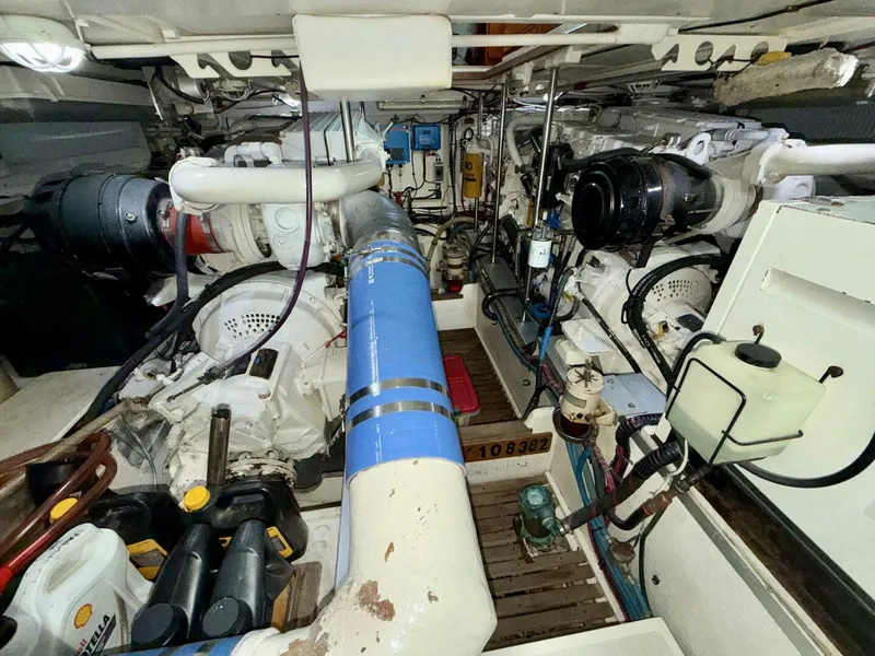 Slide: The Image of Grand Banks 49 Eastbay HX 2001 - 5811720