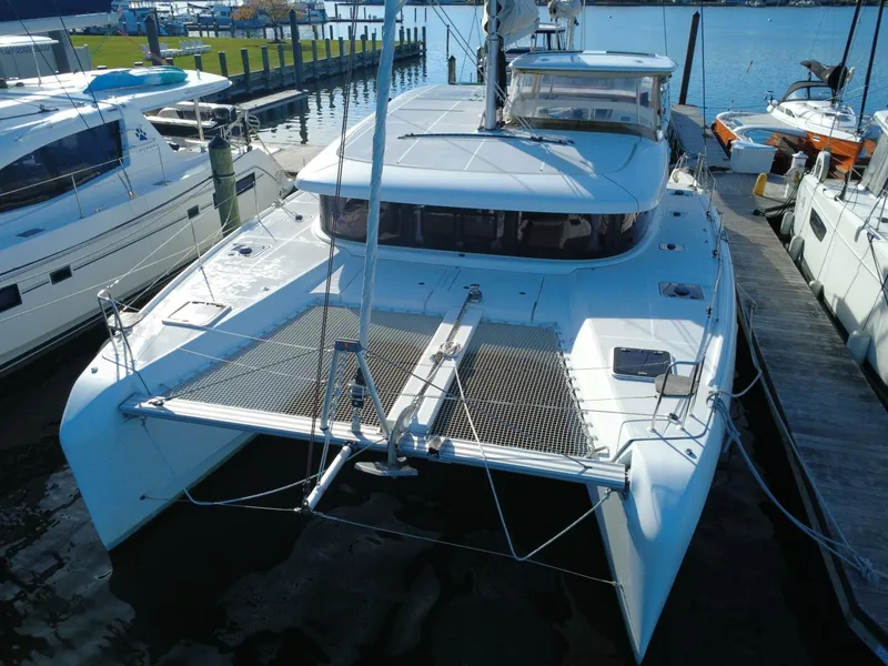 Slide: The Image of Lagoon 42 2021 - 5811972