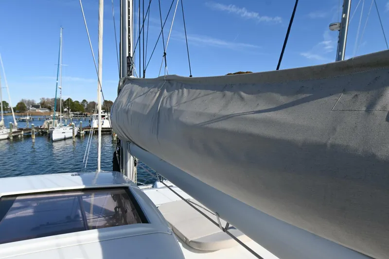 Slide: The Image of Lagoon 42 2021 - 5811993