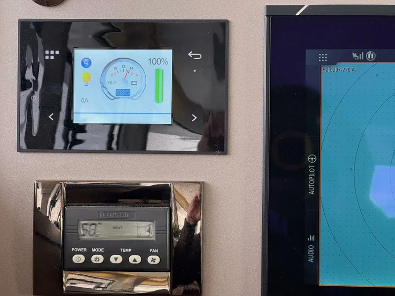 Slide: The Image of Lagoon 42 2021 - 5812020