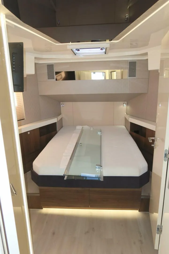 Slide: The Image of Cobra Seamaster 45 2026 - 5818722