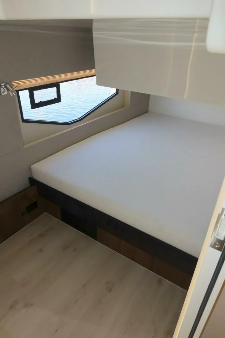 Slide: The Image of Cobra Seamaster 45 2026 - 5818723