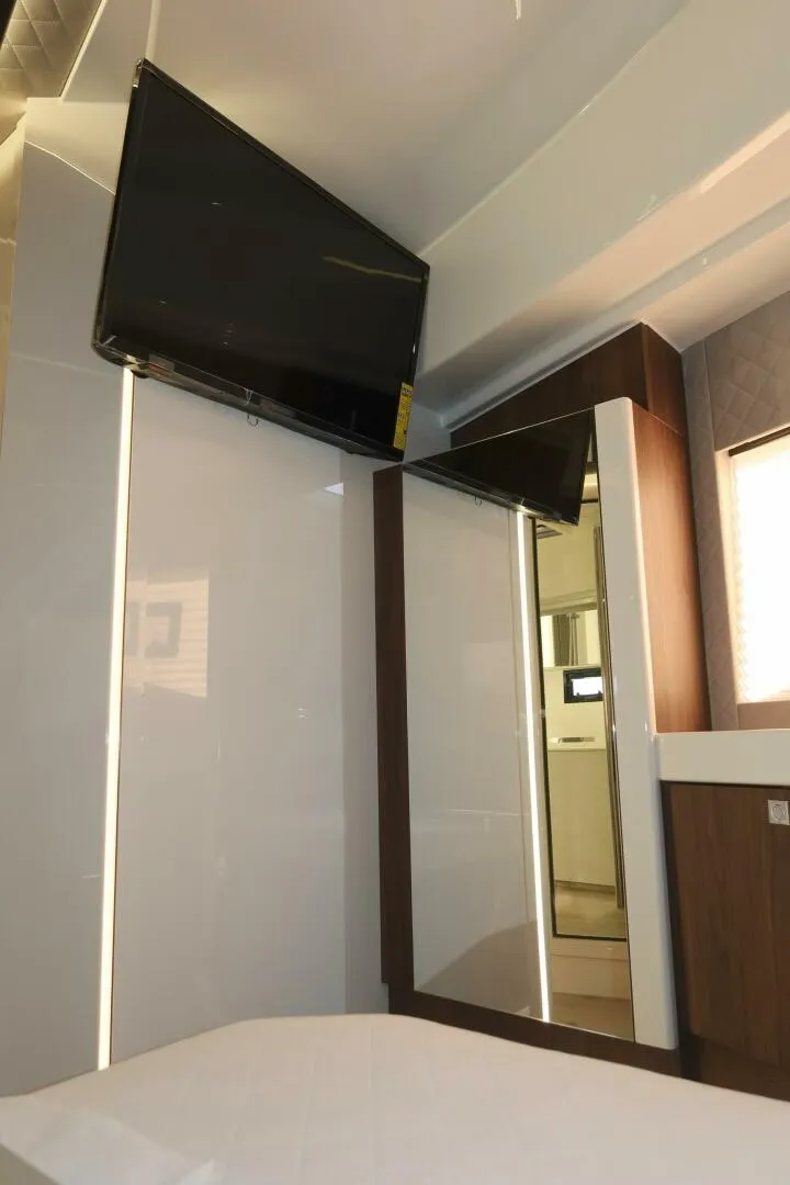 Slide: The Image of Cobra Seamaster 45 2026 - 5818724