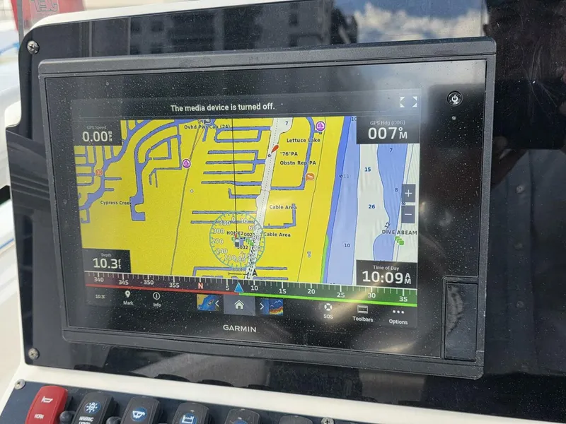 Slide: The Image of Sea Hunt Ultra 229 2021 - 5812032