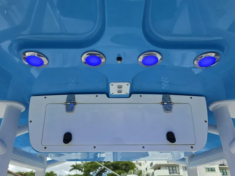 Slide: The Image of Sea Hunt Ultra 229 2021 - 5812027