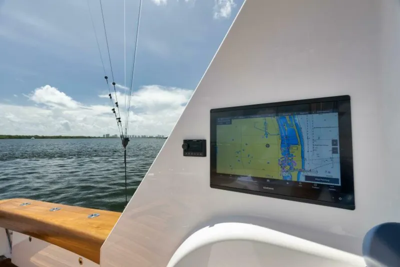 Slide: The Image of 2024 Viking 68 Convertible- GYS TRADE- Cockpit - 5812287