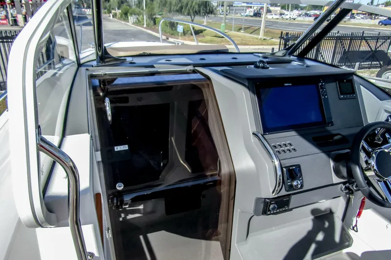 Slide: The Image of Nimbus T9 2025 - 5812533