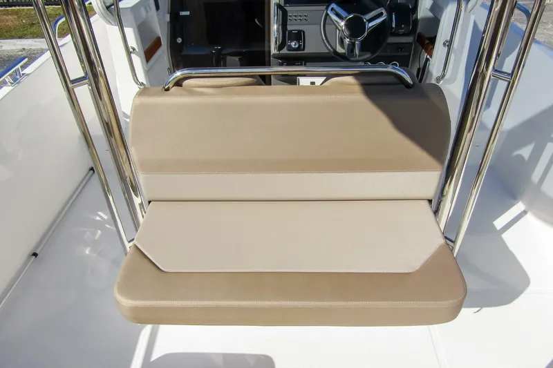 Slide: The Image of Nimbus T9 2025 - 5812544