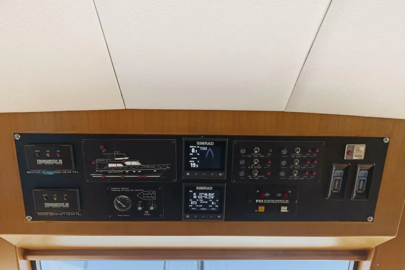 Slide: The Image of 1998 Symbol 558 DOS GATOS 650 - 5812868