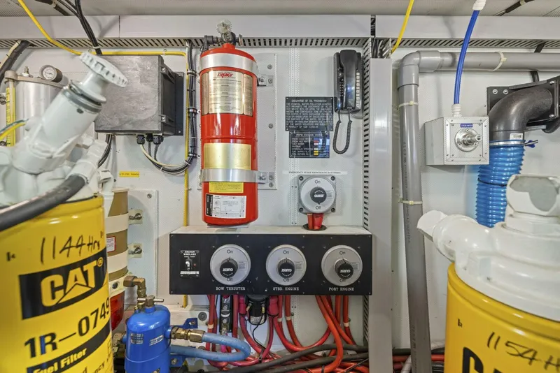 Slide: The Image of 1998 Symbol 558 DOS GATOS 850 - 5812888