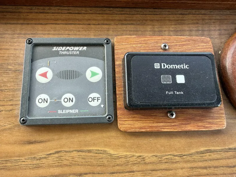 Slide: The Image of Grand Banks 36 Classic 1985 - 5815281