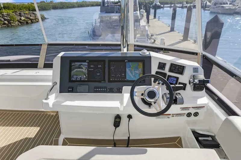 Slide: The Image of Leopard 46 PC 2024 - 5813378