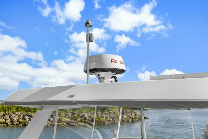 Slide: The Image of Leopard 46 PC 2024 - 5813449