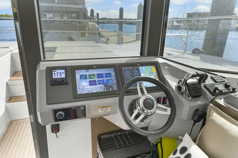 Slide: The Image of Leopard 46 PC 2024 - 5813516