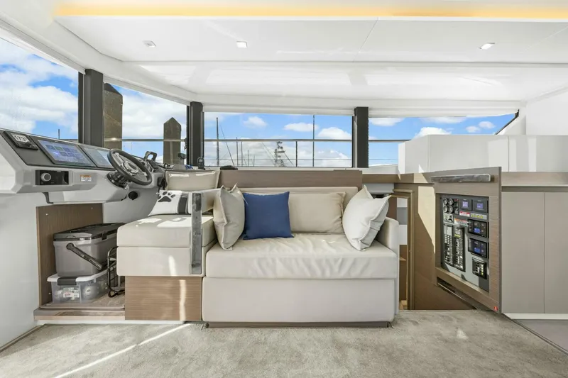 Slide: The Image of Leopard 46 PC 2024 - 5813519