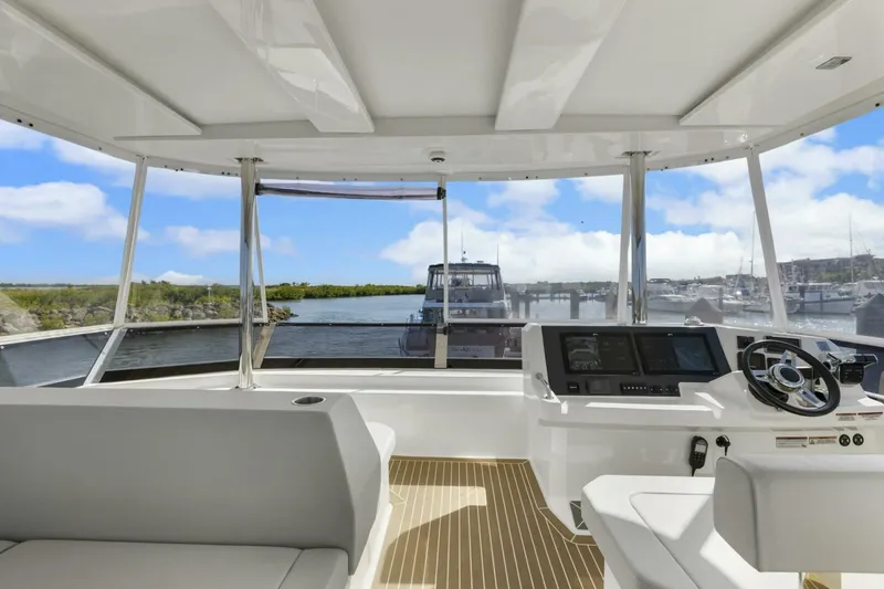 Slide: The Image of Leopard 46 PC 2024 - 5813529