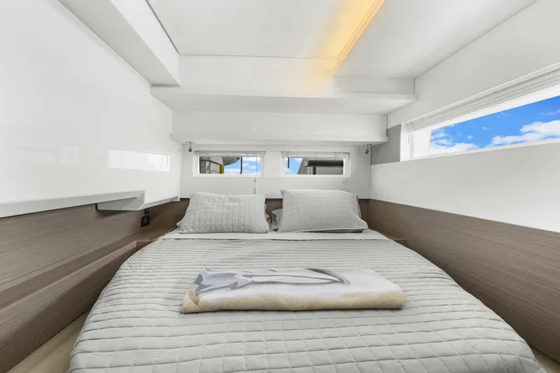 Slide: The Image of Leopard 46 PC 2024 - 5813546