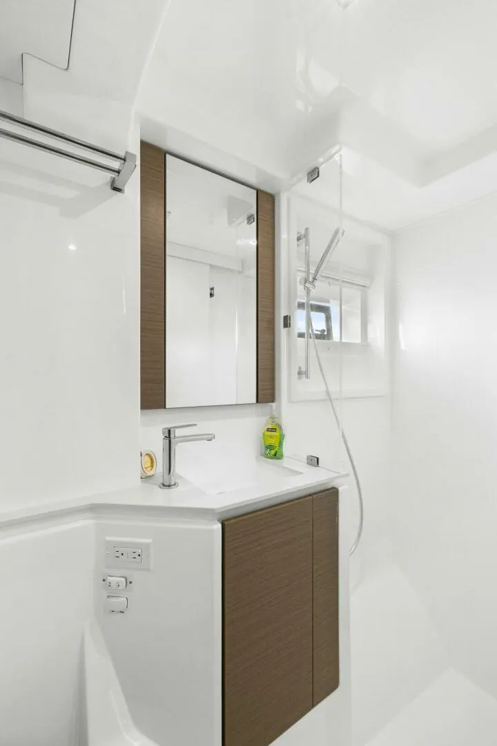 Slide: The Image of Leopard 46 PC 2024 - 5813568