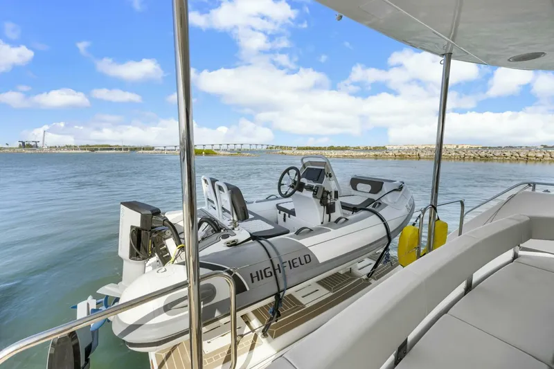 Slide: The Image of Leopard 46 PC 2024 - 5813442