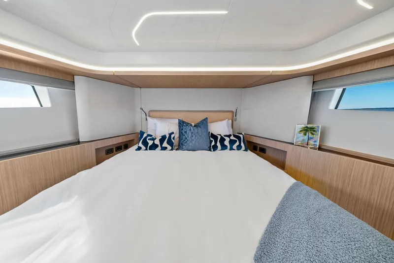 Slide: The Image of 2026 F5.7 Prestige Yachts - 6008005