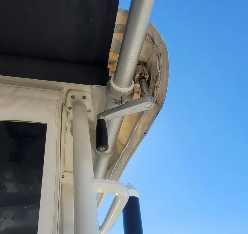 Slide: The Image of Boston Whaler 315 Conquest 2017 - 5820905