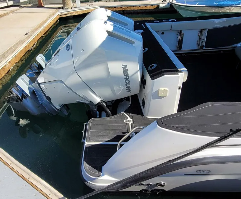 Slide: The Image of Boston Whaler 315 Conquest 2017 - 5820916