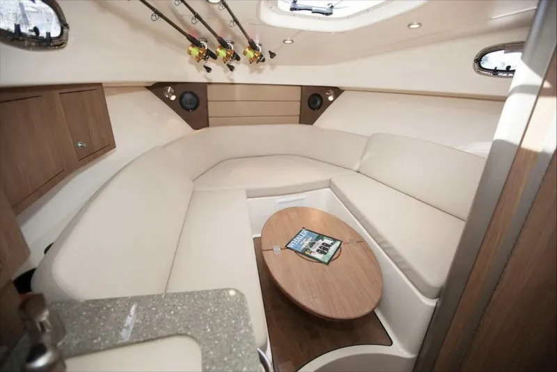 Slide: The Image of Boston Whaler 315 Conquest 2017 - 5820884