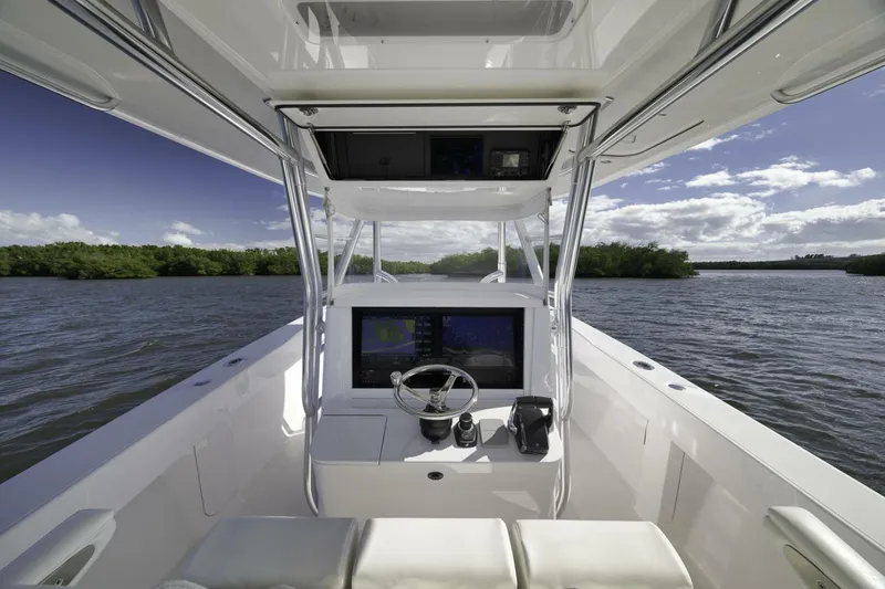 Slide: The Image of Bahama 41 RD 2024 - 5813498