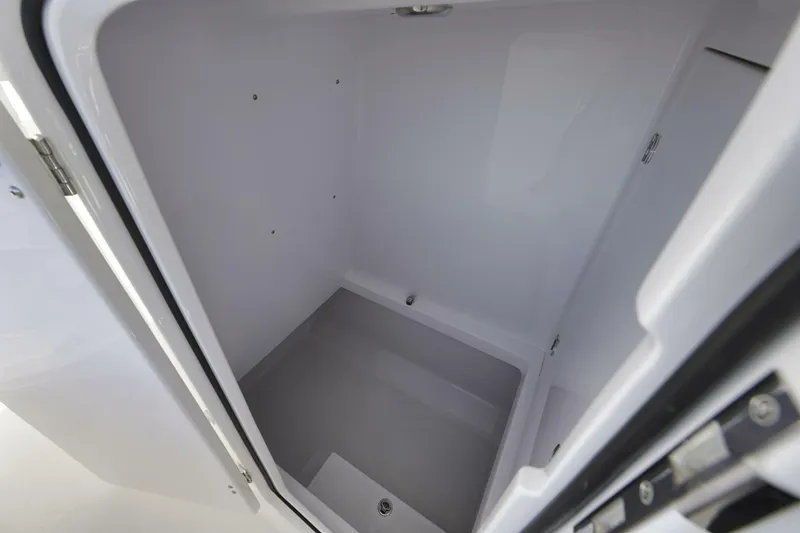 Slide: The Image of Bahama 41 RD 2024 - 5813502