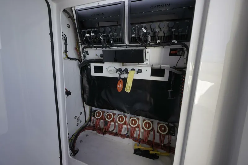 Slide: The Image of Bahama 41 RD 2024 - 5813503