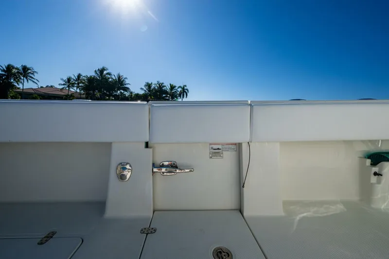 Slide: The Image of SeaVee 39 2017 - 5813619