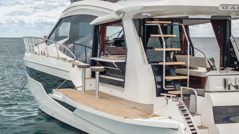 Slide: The Image of 2020 Galeon 500 Fly - 5813896
