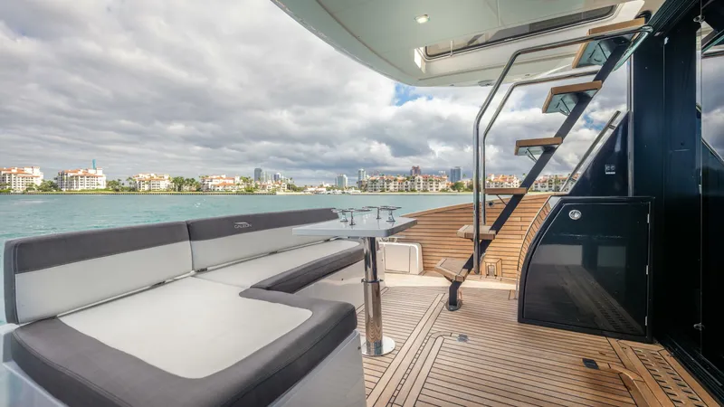 Slide: The Image of 2020 Galeon 500 Fly - 5813904