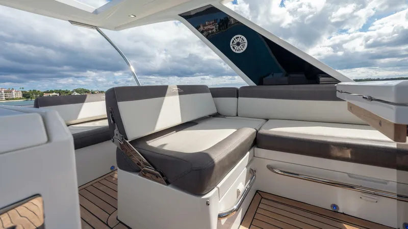 Slide: The Image of 2020 Galeon 500 Fly - 5813918