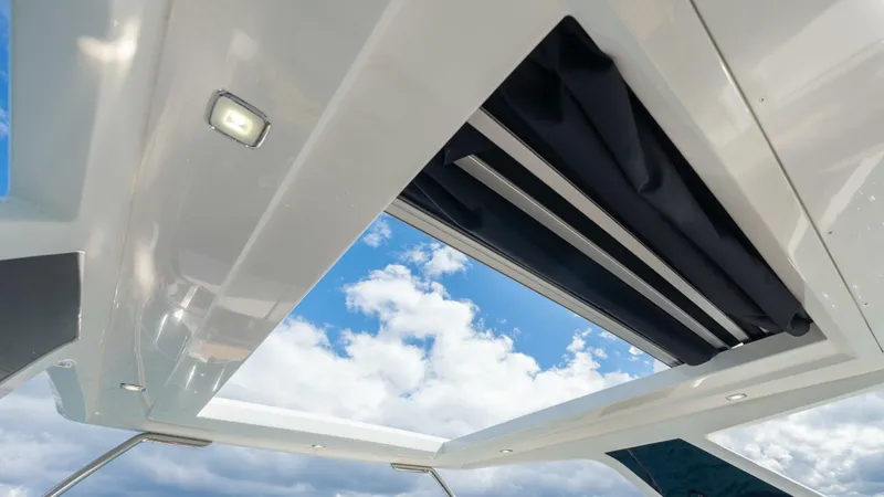 Slide: The Image of 2020 Galeon 500 Fly - 5813919