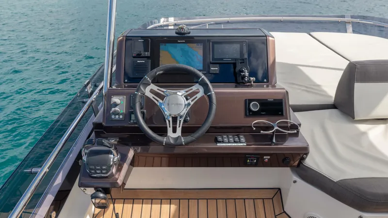 Slide: The Image of 2020 Galeon 500 Fly - 5813922