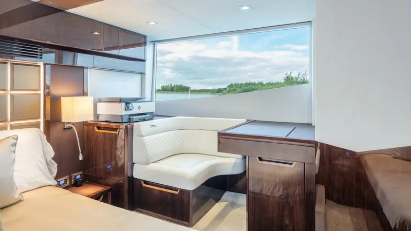 Slide: The Image of 2020 Galeon 500 Fly - 5813949