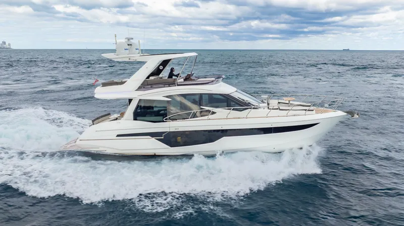 Slide: The Image of 2020 Galeon 500 Fly - 5813872