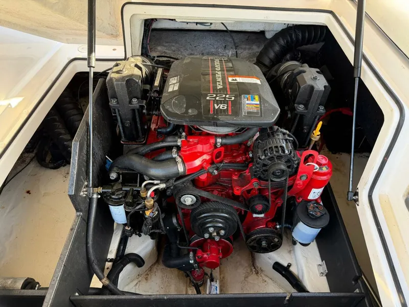 Slide: The Image of Regal 2000 ES Bowrider 2016 - 5813834