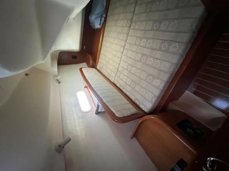 Slide: The Image of Hunter 353 2003 - 5814141