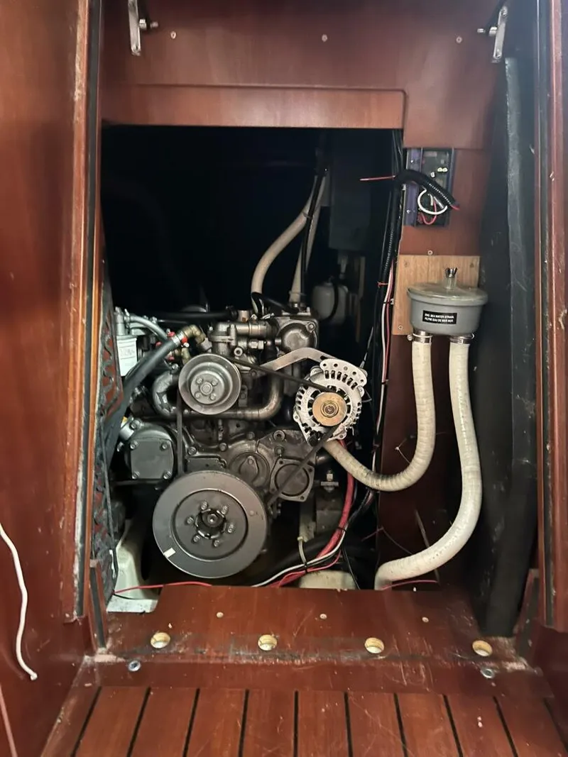 Slide: The Image of 2003 Beneteau Oceanis 42 CC - 5854471