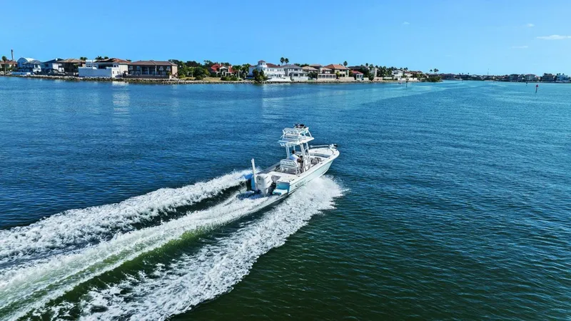 Slide: The Image of Robalo 246 Cayman 2020 - 5814311